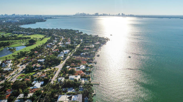 North Bay Road has seen a slew of big-ticket sales.© Berkshire Hathaway HomeServices EWM Realty